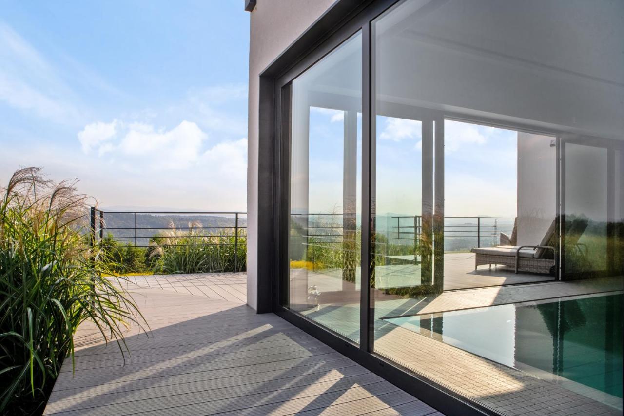 Villa Relax With Swimming Pool And Mountain View Bukow Exterior photo